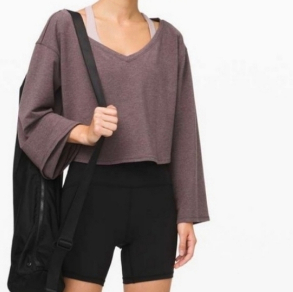lululemon athletica Tops - Lululemon Show Your Depth Long Sleeve Heathered Antique Bark Cropped Sweatshirt